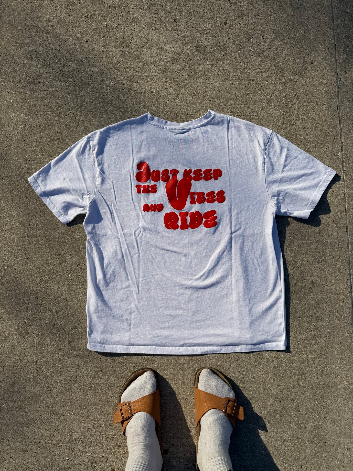 T-shirt KEEP THE VIBES